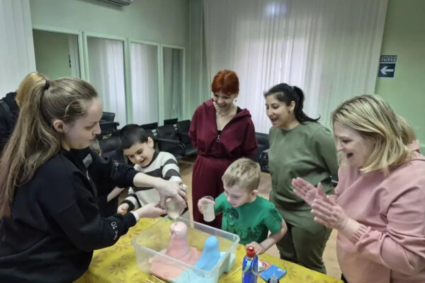 C85F0C3C-34AE-4FC1-BAF3-AEB4AA8C5DC9