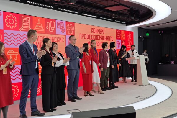 format: 3; filter: 0; fileterIntensity: 0.0; filterMask: 0; captureOrientation: 0;
runfunc: 0; algolist: 0;
multi-frame: 1;
brp_mask:0;
brp_del_th:0.0000,0.0000;
brp_del_sen:0.0000,0.0000;
motionR: 0;
delta:1;
bokeh:1;
module: photo;hw-remosaic: false;touch: (-1.0, -1.0);sceneMode: 12582912;cct_value: 0;AI_Scene: (-1, -1);aec_lux: 203.2919;aec_lux_index: 0;albedo:  ;confidence:  ;motionLevel: -1;weatherinfo: weather?????????? ?????, icon:5, weatherInfo:100;temperature: 35;zeissColor: nature;